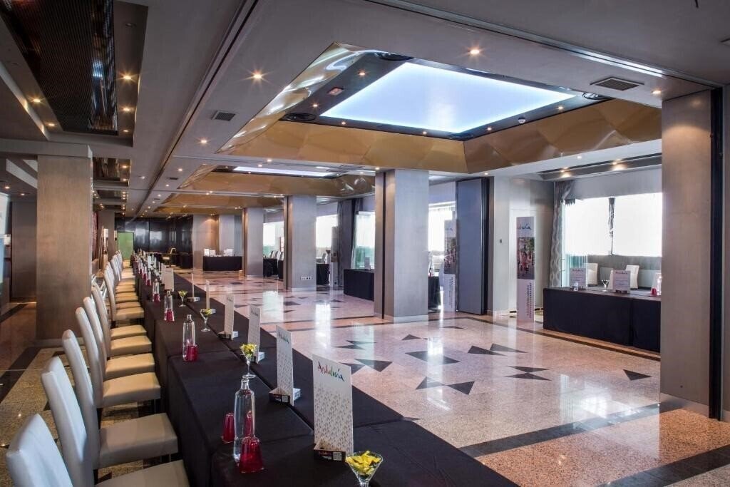 Картинка Gran Hotel Luna De Granada 4*