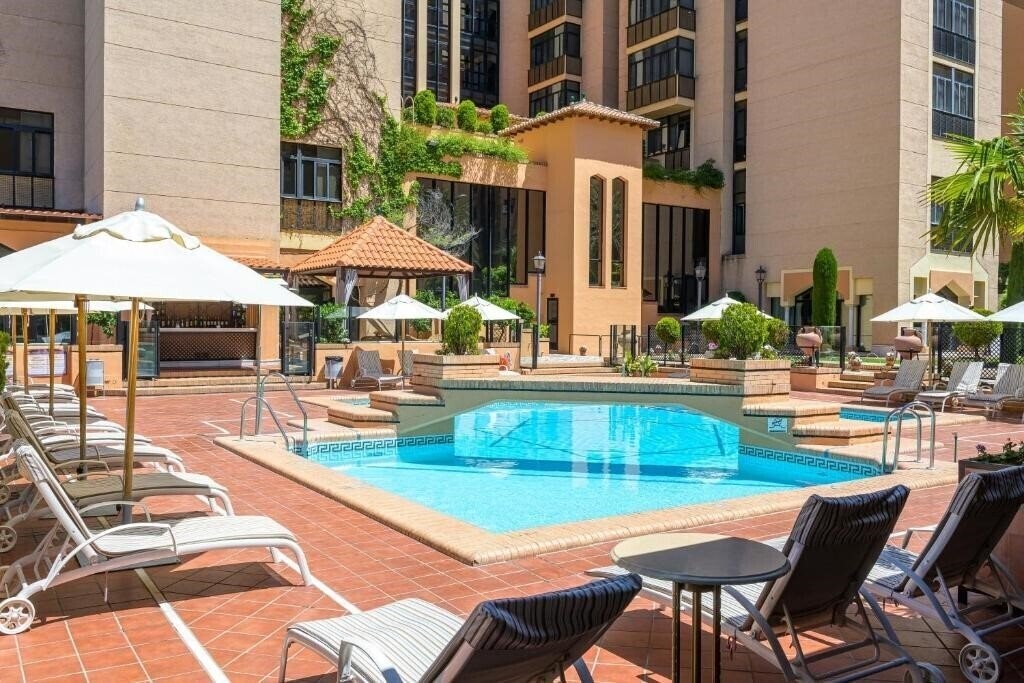 Готель Saray 4*