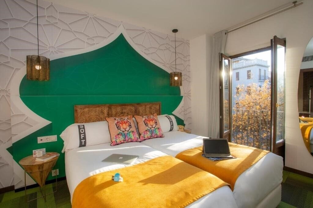 Фото Casual Ilbira Granada 3*