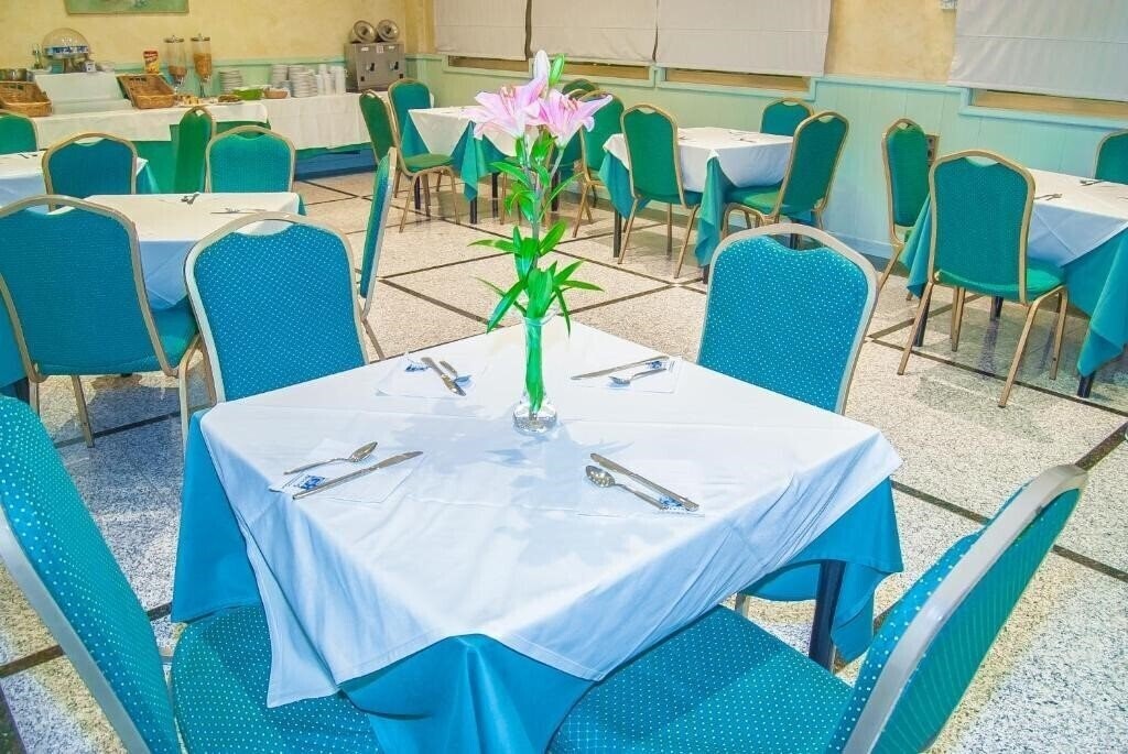 Фотографія Hotel Ana Maria 3*