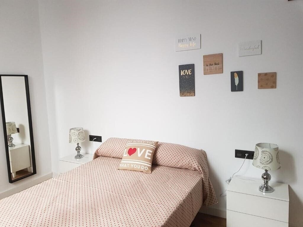 Фотографія Apartamentos Granada Deluxe 3000 3*