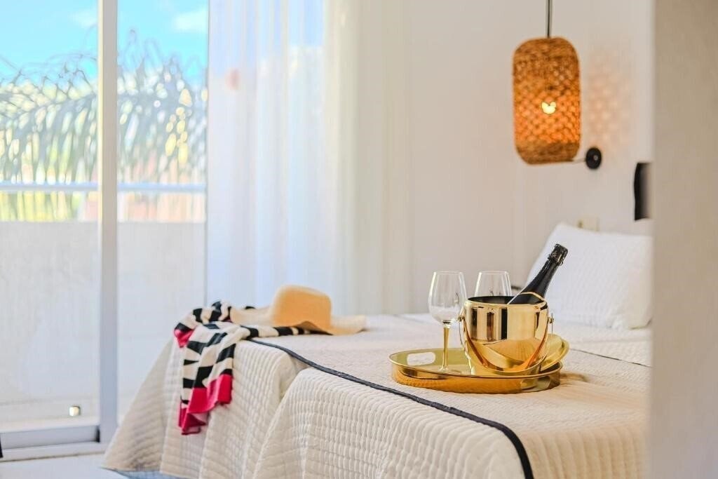 Готель Hotel Olas de Almunecar (ex. Hotel Carmen Almunecar, Hotel Olas de Almunecar) 2*