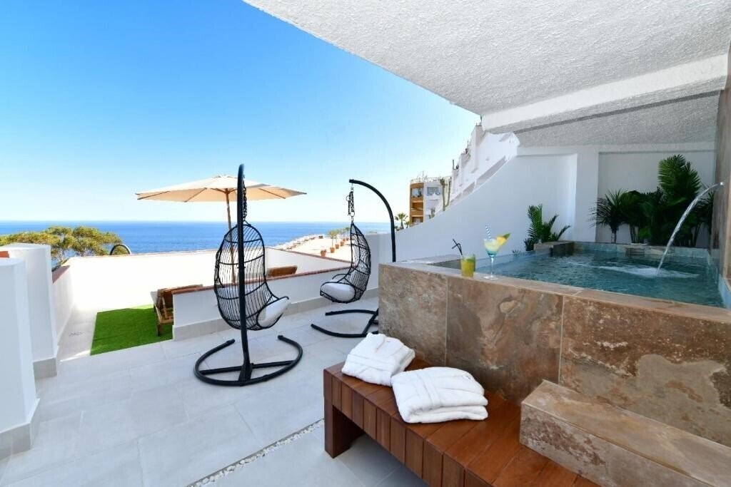 Зображення Hotel Salobrena Suites 3*