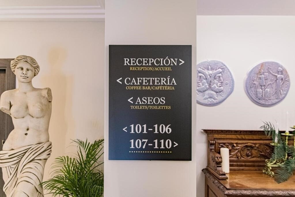 Фотографія Hotel Vesci Faventia 3*