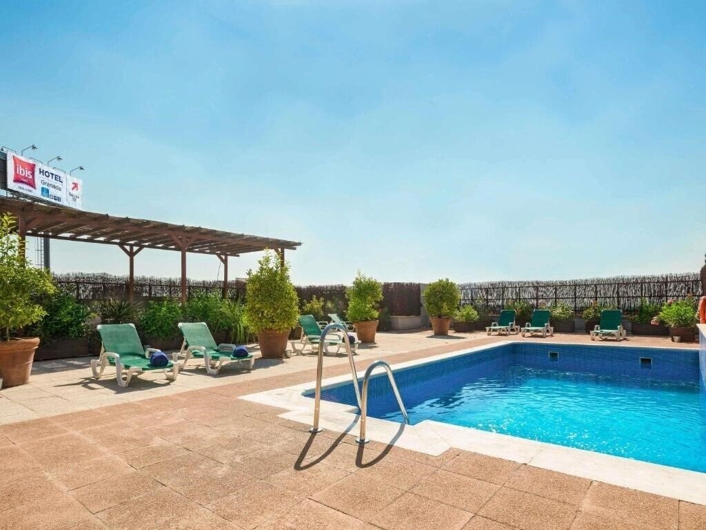 Фотографія Ibis Granada 1*