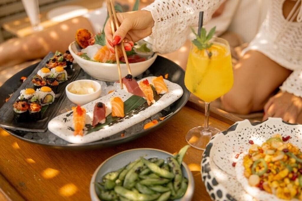 Картинка Destino Pacha Ibiza Resort 4*