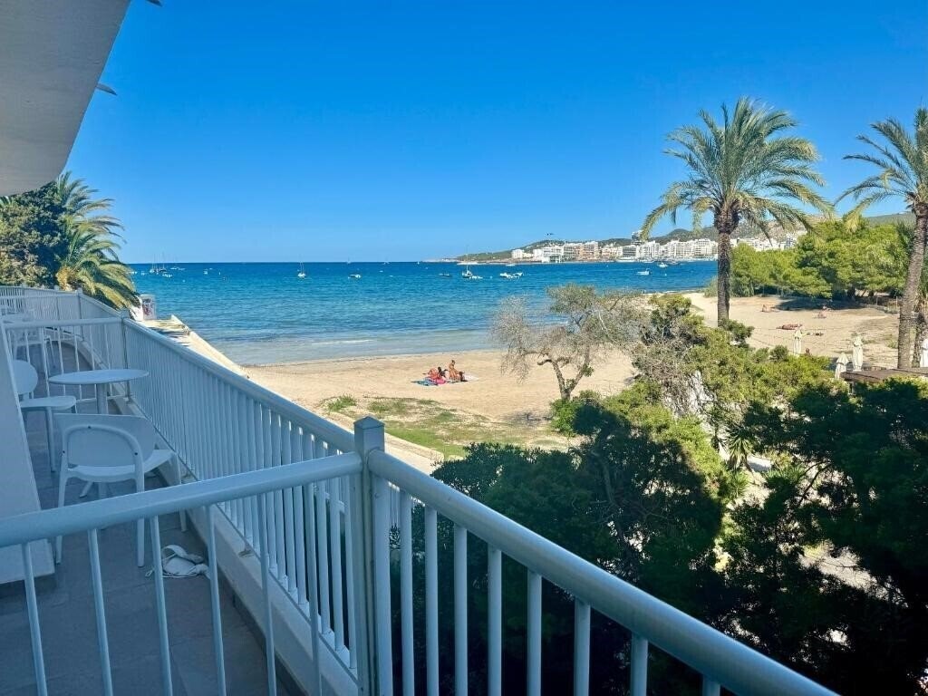 Готель Tagomago 4*