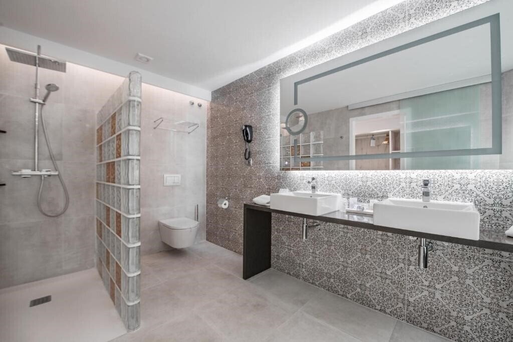 Изображение Abrat 3*