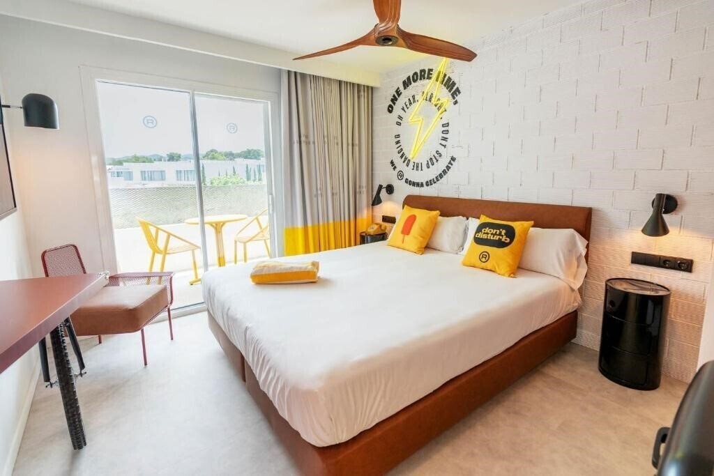 Фотография Ryans Lolas 4*