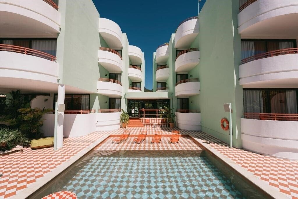 Фото Cubanito Ibiza Suites 4*