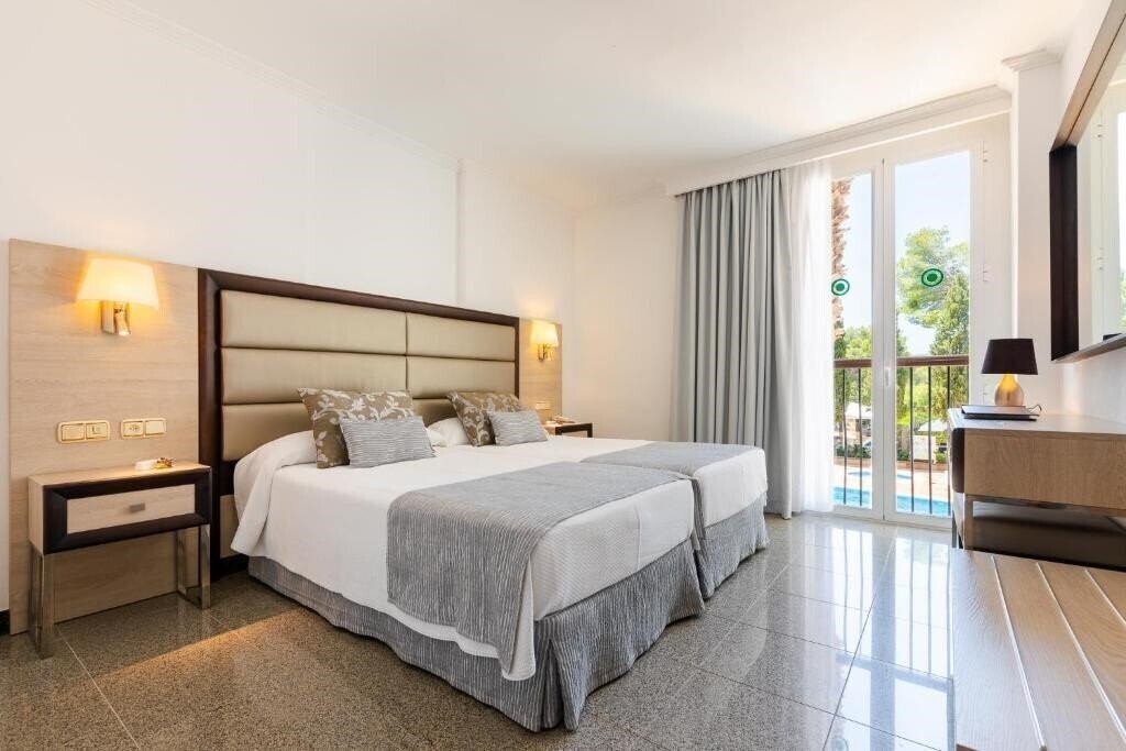 Фото S’Argamassa Palace Suite Hotel 4*
