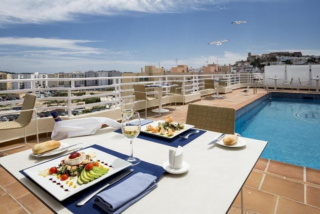Фотографія Royal Plaza Ibiza 4*