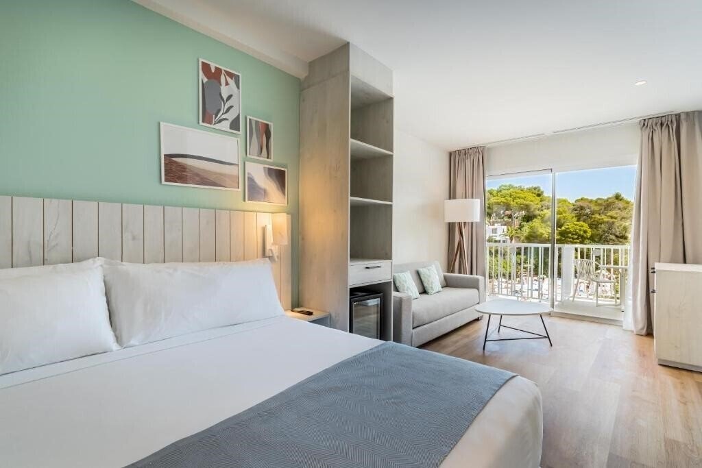 Фото Barcelo Ponent Beach (ex. Barcelo Aguamarina, Barcelo Ponent Playa) 4*