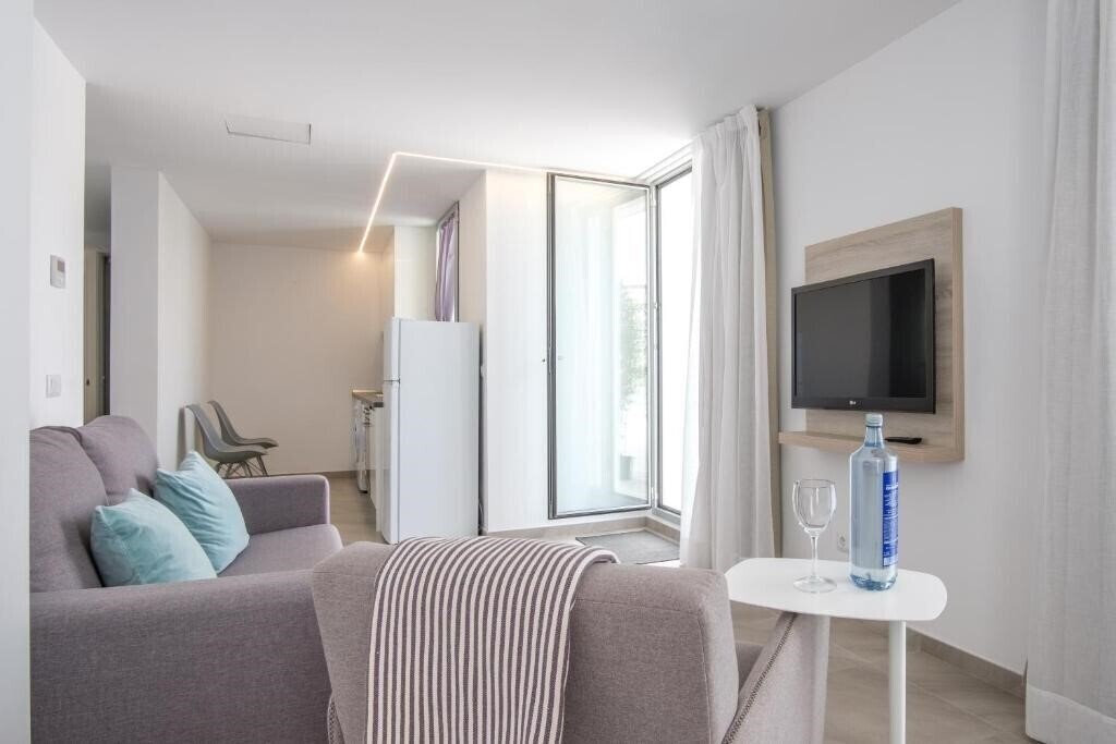 Фотографія Sea Breeze Apt 3*