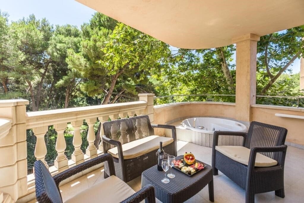 Изображение Lago Garden Apartsuites & SPA Hotel 5*