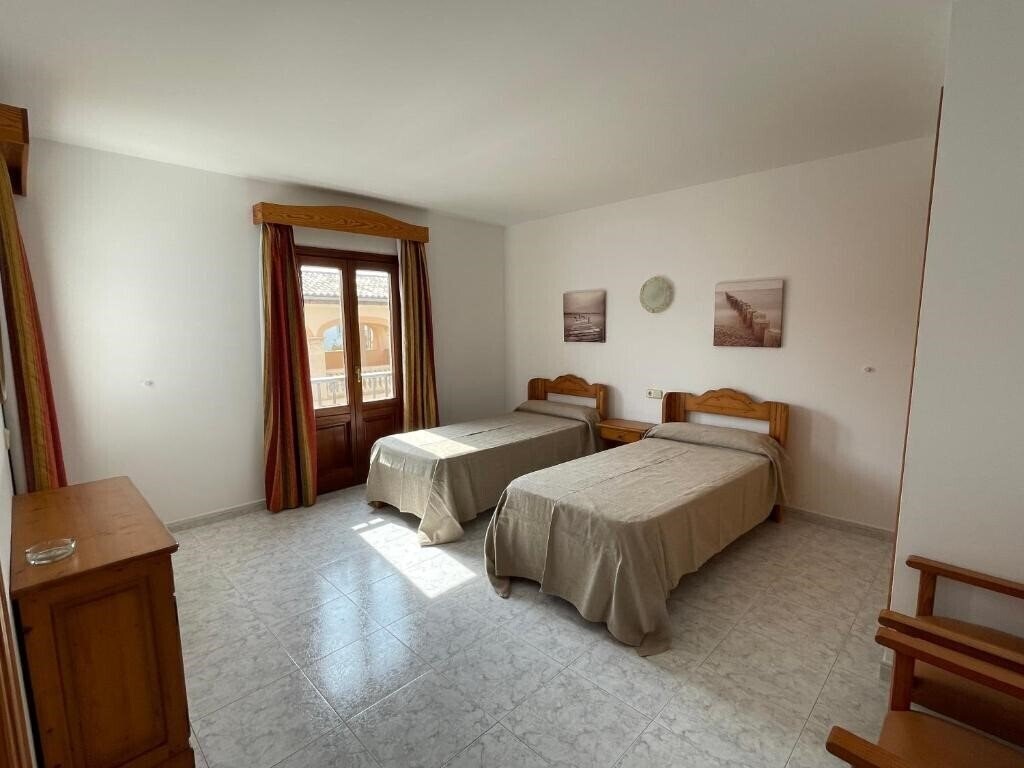 Фотографія Hostal Can Gallu (ex. B&B Can Gallu) 2*