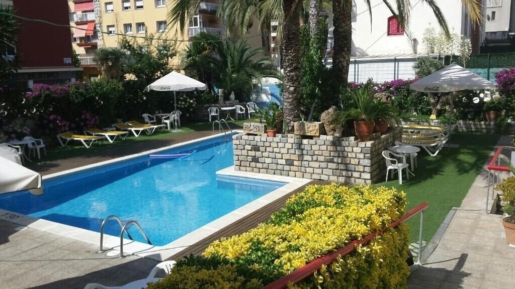 Отель Mar Blau Apartments 3*