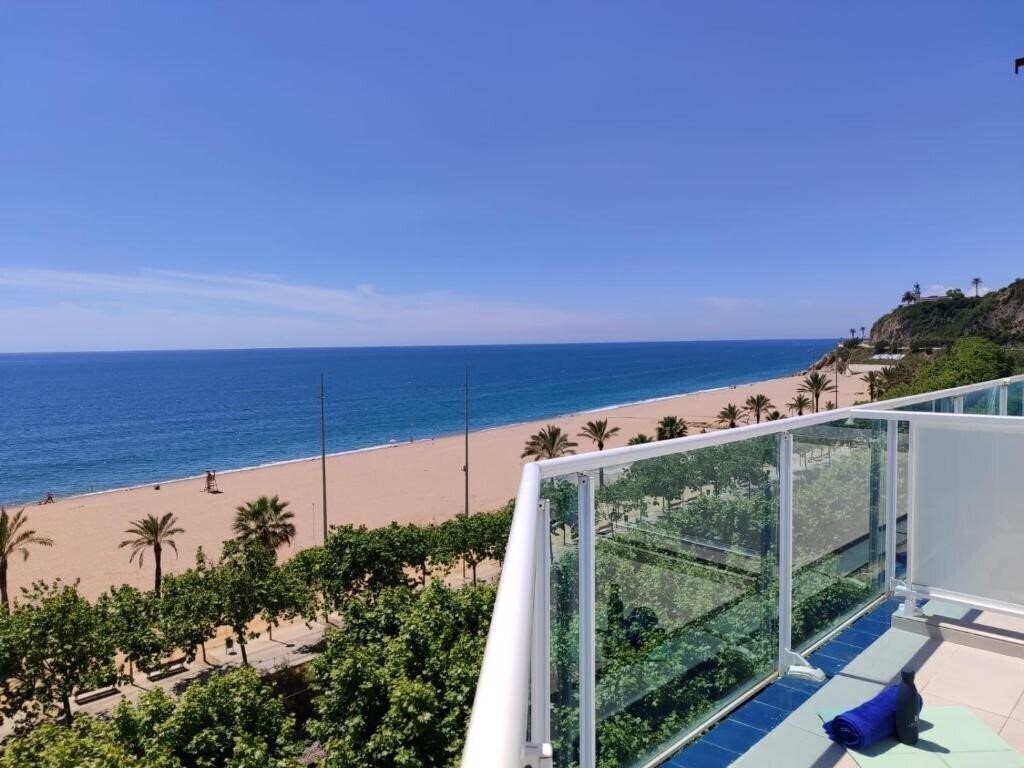 Готель Hotel Calella by Beatriz Hoteles 3*