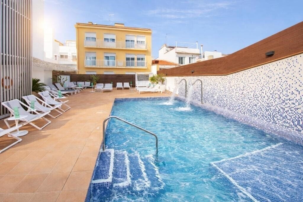 Фотография Neptuno Apartments 3*