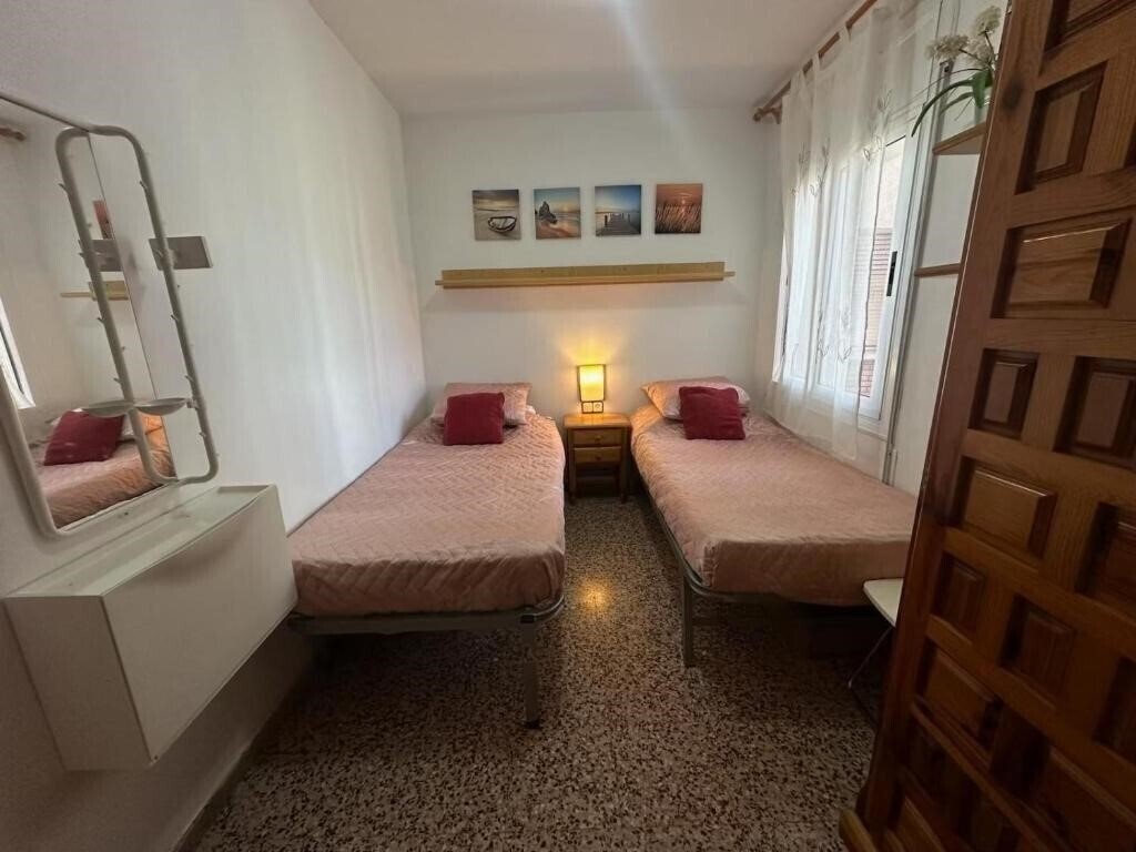 Готель The Hollidays Apartment 3*