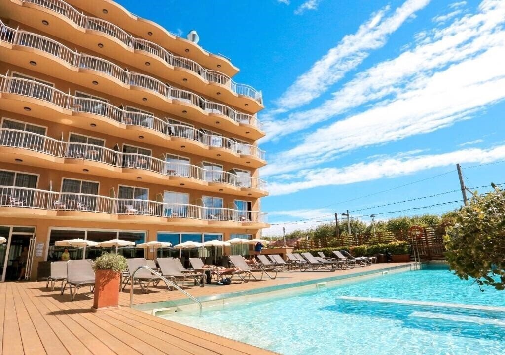 Готель Kaktus Hotel Volga 4*