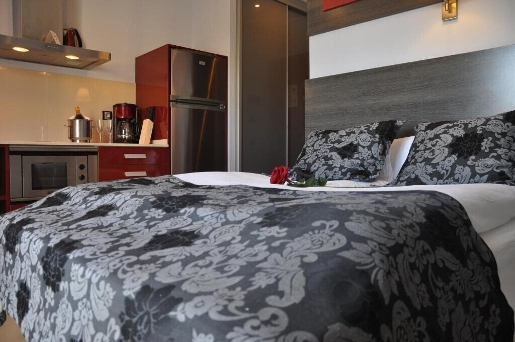 Отель Casablanca Suites 3*