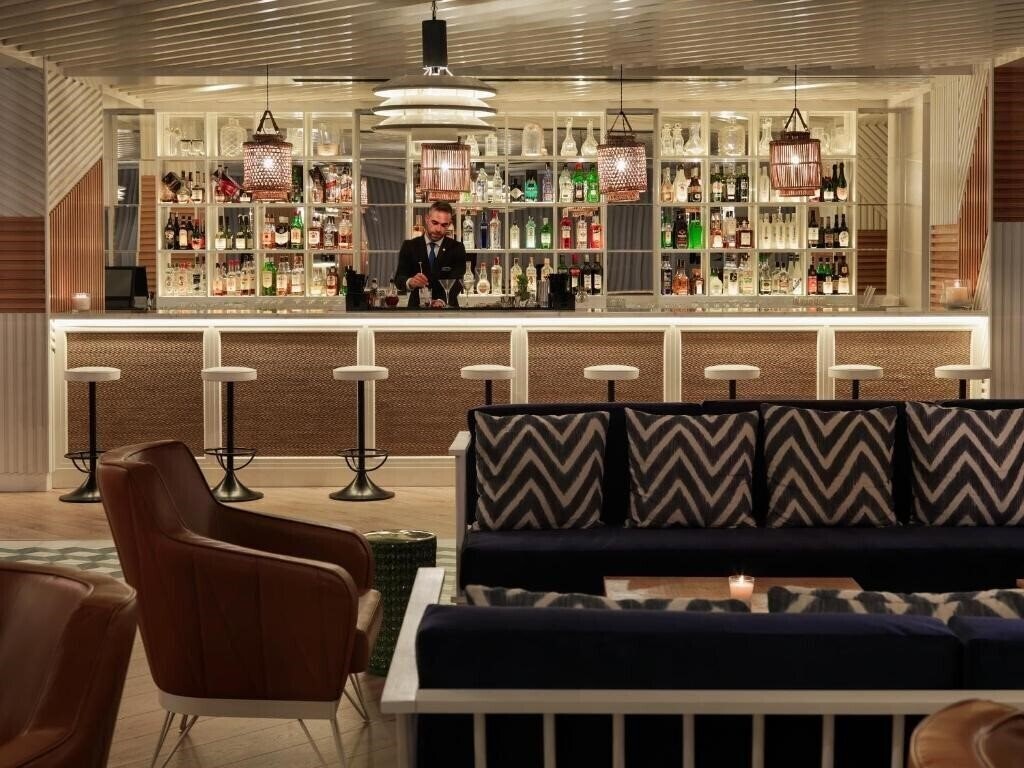 Картинка H10 Cambrils Playa 4*