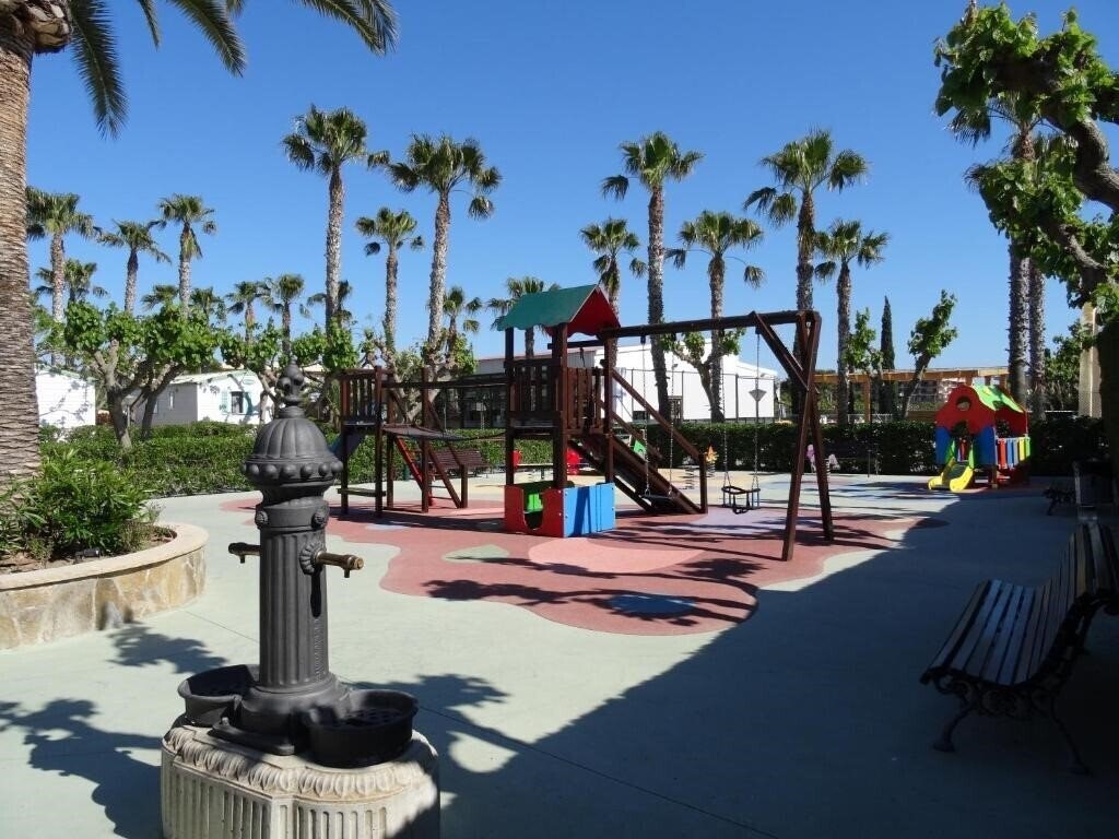 Готель Playa Cambrils Camping 3*
