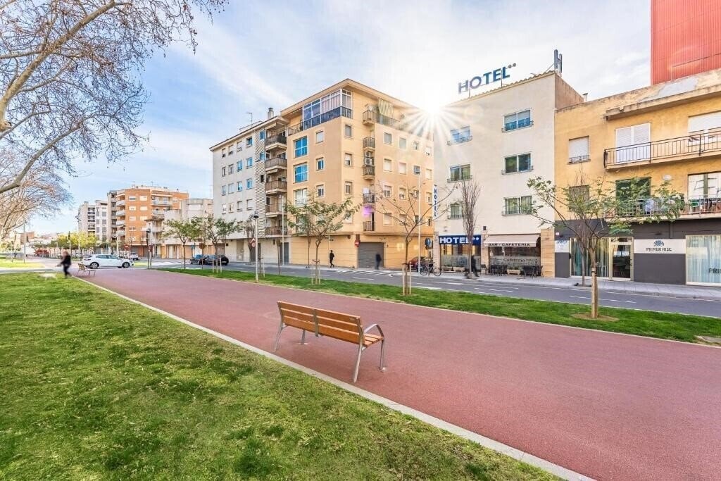 Готель Marinada Hotel 2*