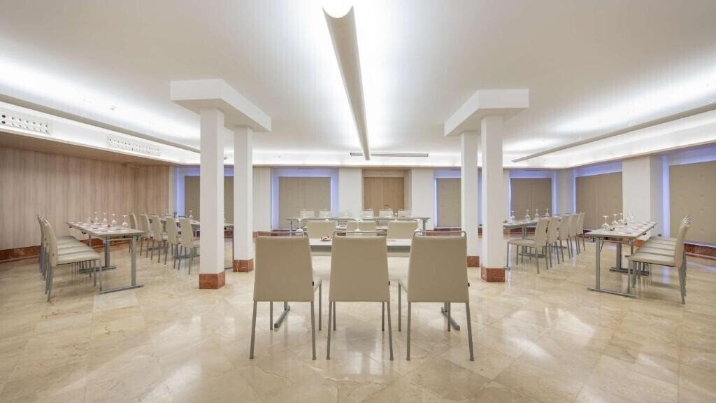 Картинка Nh Collection Caceres Palacio De Oquendo 4*
