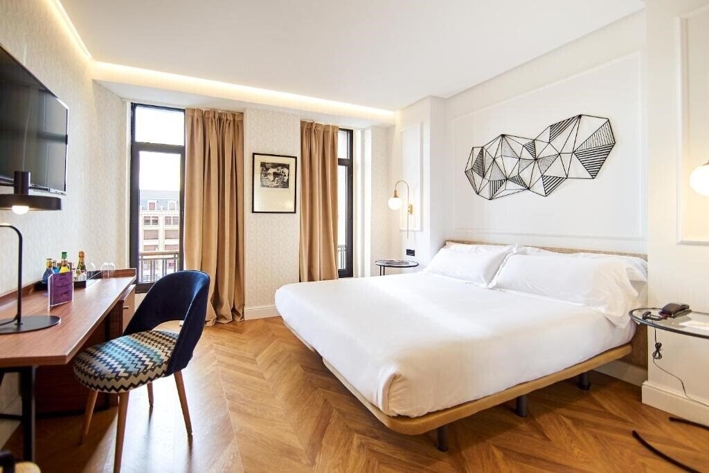 Готель Occidental Leon Alfonso V (ex. Sercotel Alfonso V) 4*