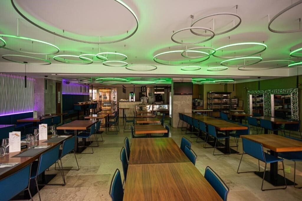 Картинка Centro Burgos Los Braseros 3*