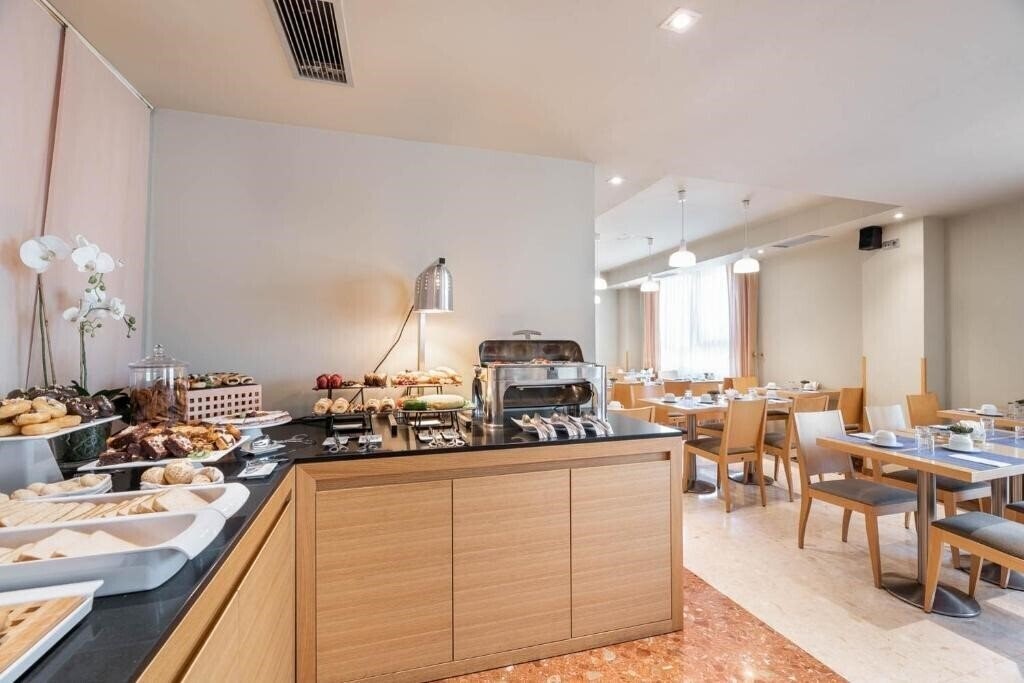 Зображення Exe Aparthotel Campus San Mames 3*