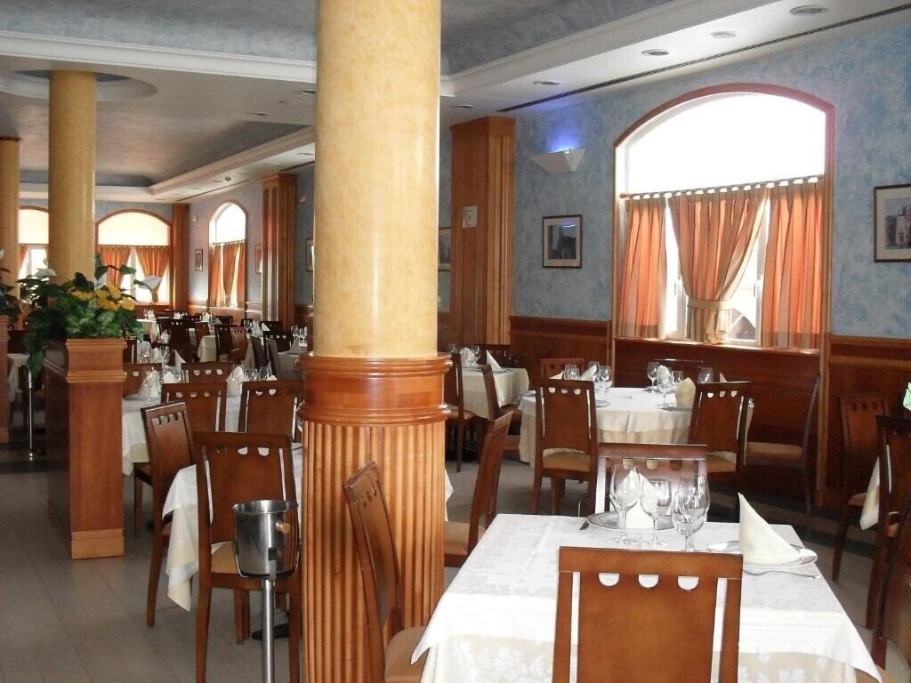Фотографія Hotel Camino Real Arcahueja 3*