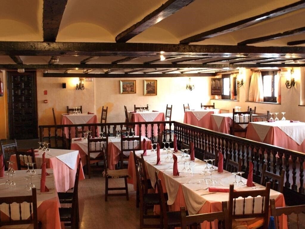 Фото Hotel Nuevo Arlanza 3*