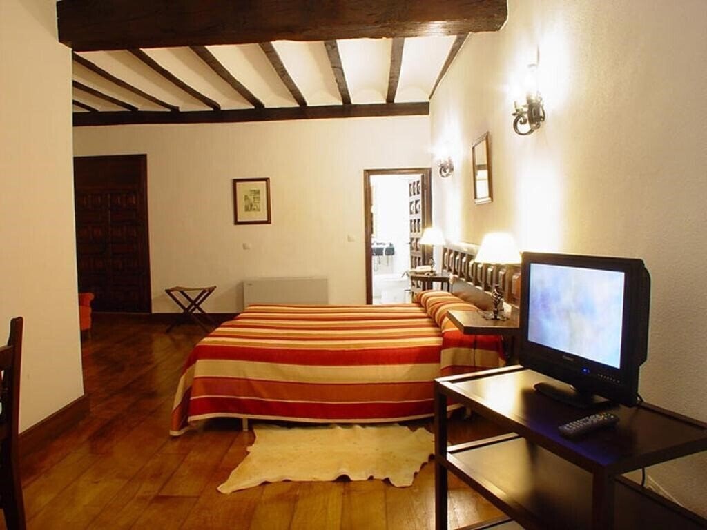 Фотографія Hotel Nuevo Arlanza 3*
