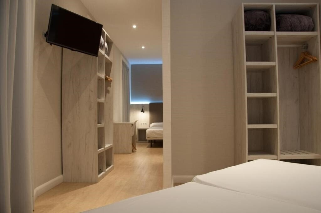 Фото Bcn 46 Hostal 2*