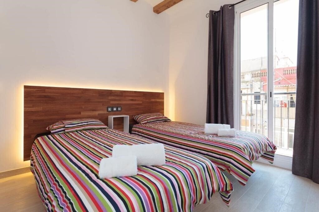 Фото Apartamentos Radas 4*