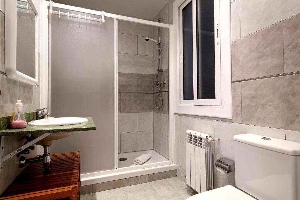 Фотографія Barcelona Comtal Apartments 3*