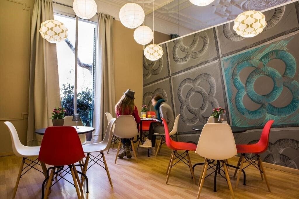 Отель Born Barcelona Hostel (Adults Only) 3*