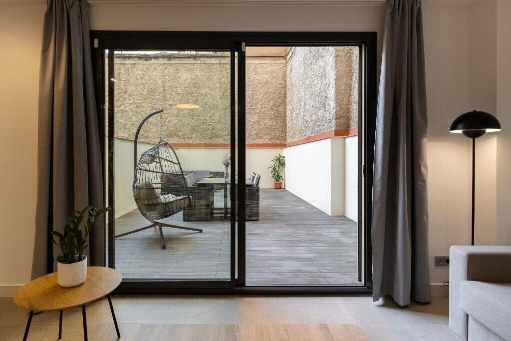 Готель Cosmo Apartments Consell De Cent 3*