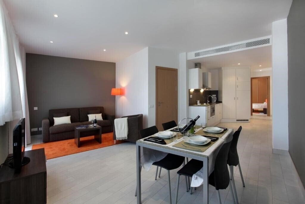 Фотографія Fisa Rentals Les Corts Apartments 3*