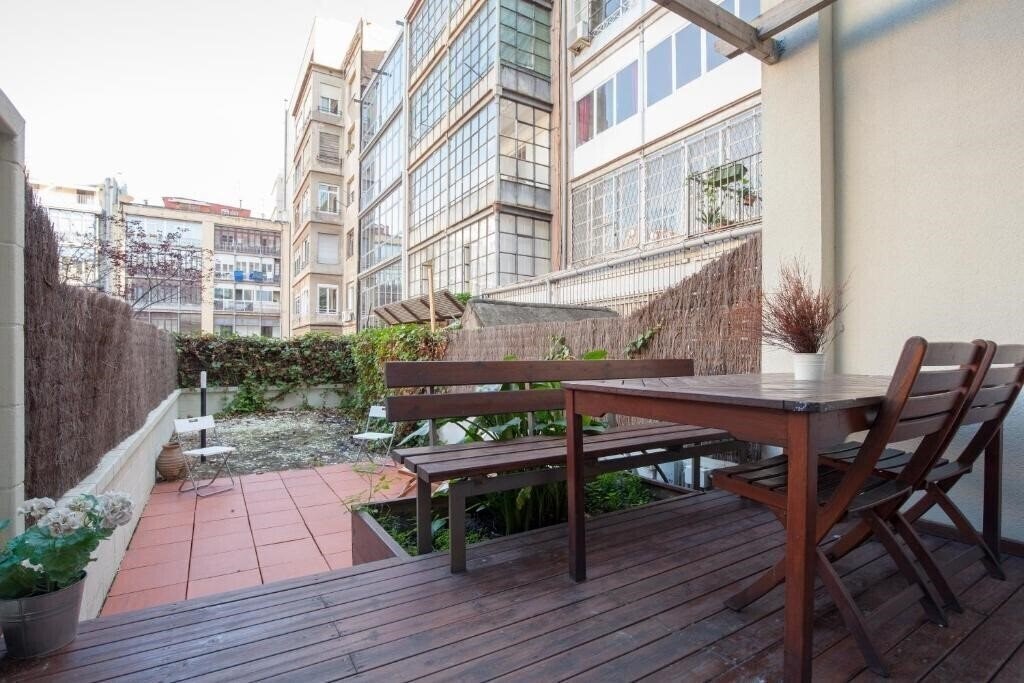 Готель Flateli Lluria 3*