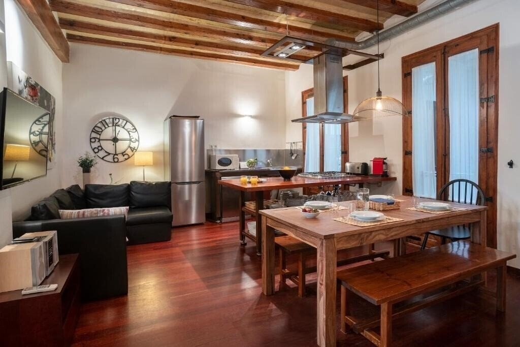 Готель Habitat Apartments Ferran 3*