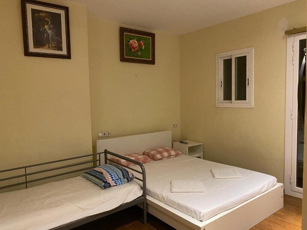 Зображення Hostal Granvia 628 3*
