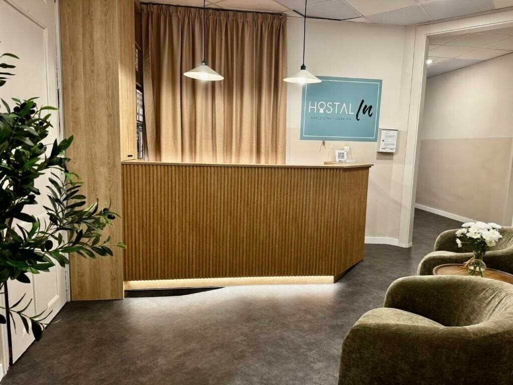 Фотографія Hostalin Barcelona Gran Via 3*