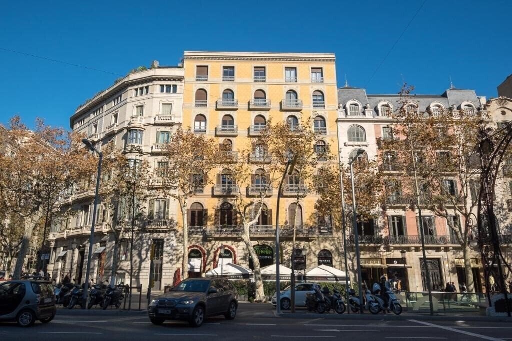 Готель Hostalin Barcelona Passeig De Gracia 3*