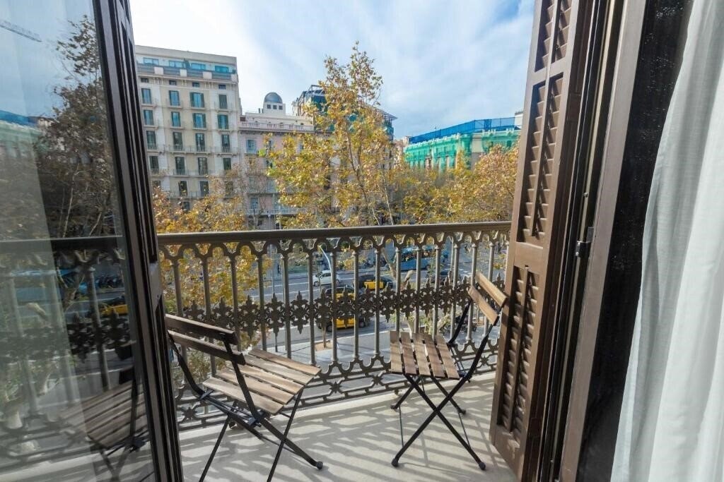 Фотографія Hostalin Barcelona Passeig De Gracia 3*