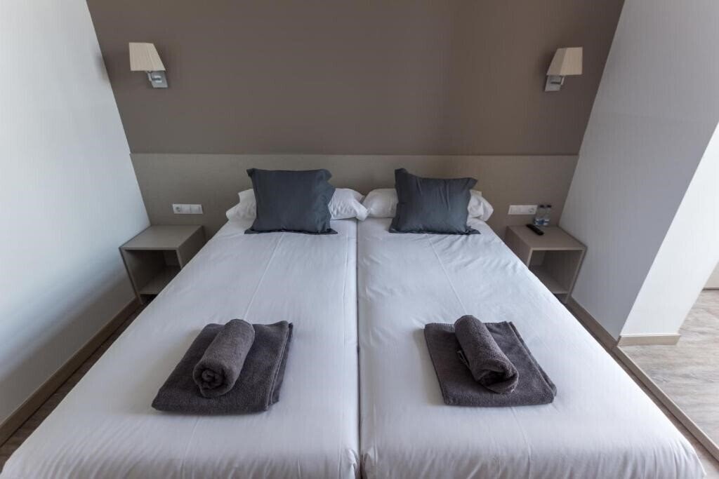 Картинка Hostalin Barcelona Passeig De Gracia 3*