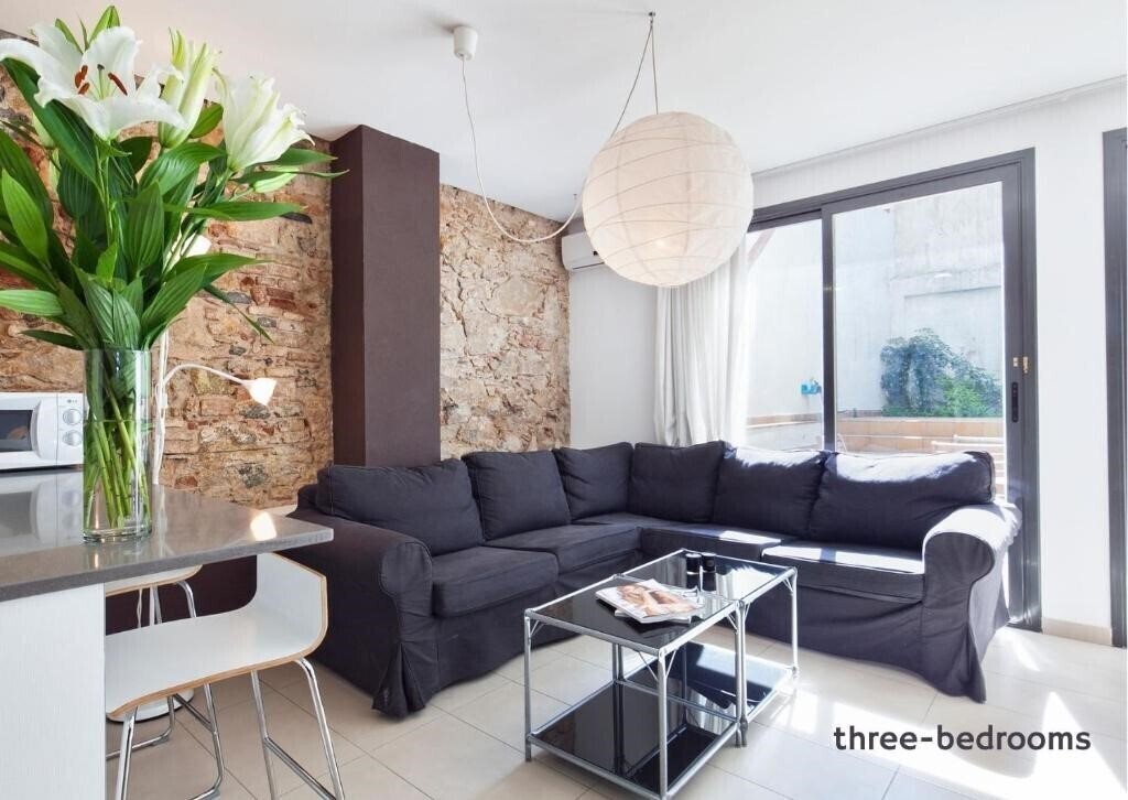 Отель Inside Apartments Sants 3*
